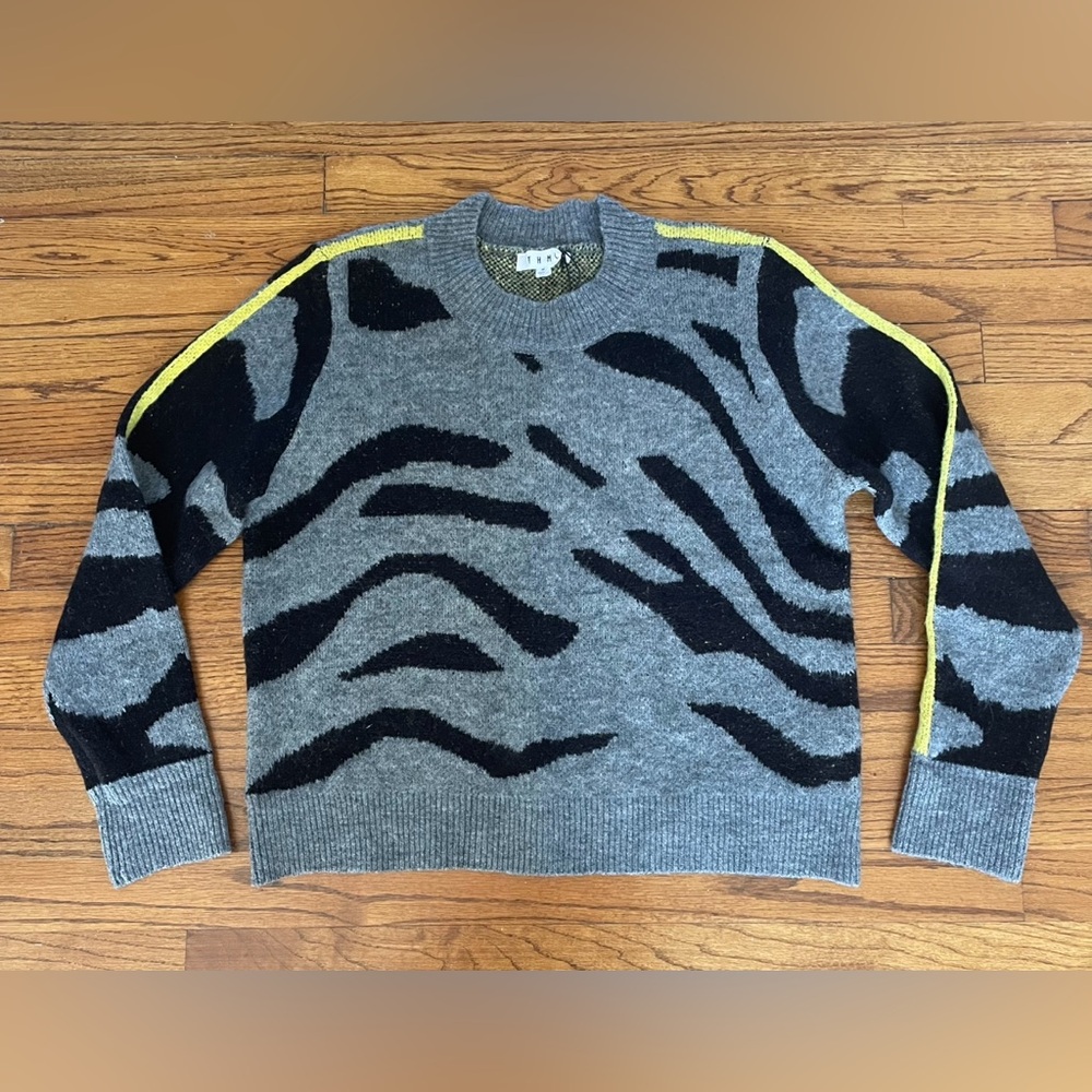 THML Gray Black Zebra Tiger Print Yellow Stripe Sleeve Sweater Womens Medium NWT